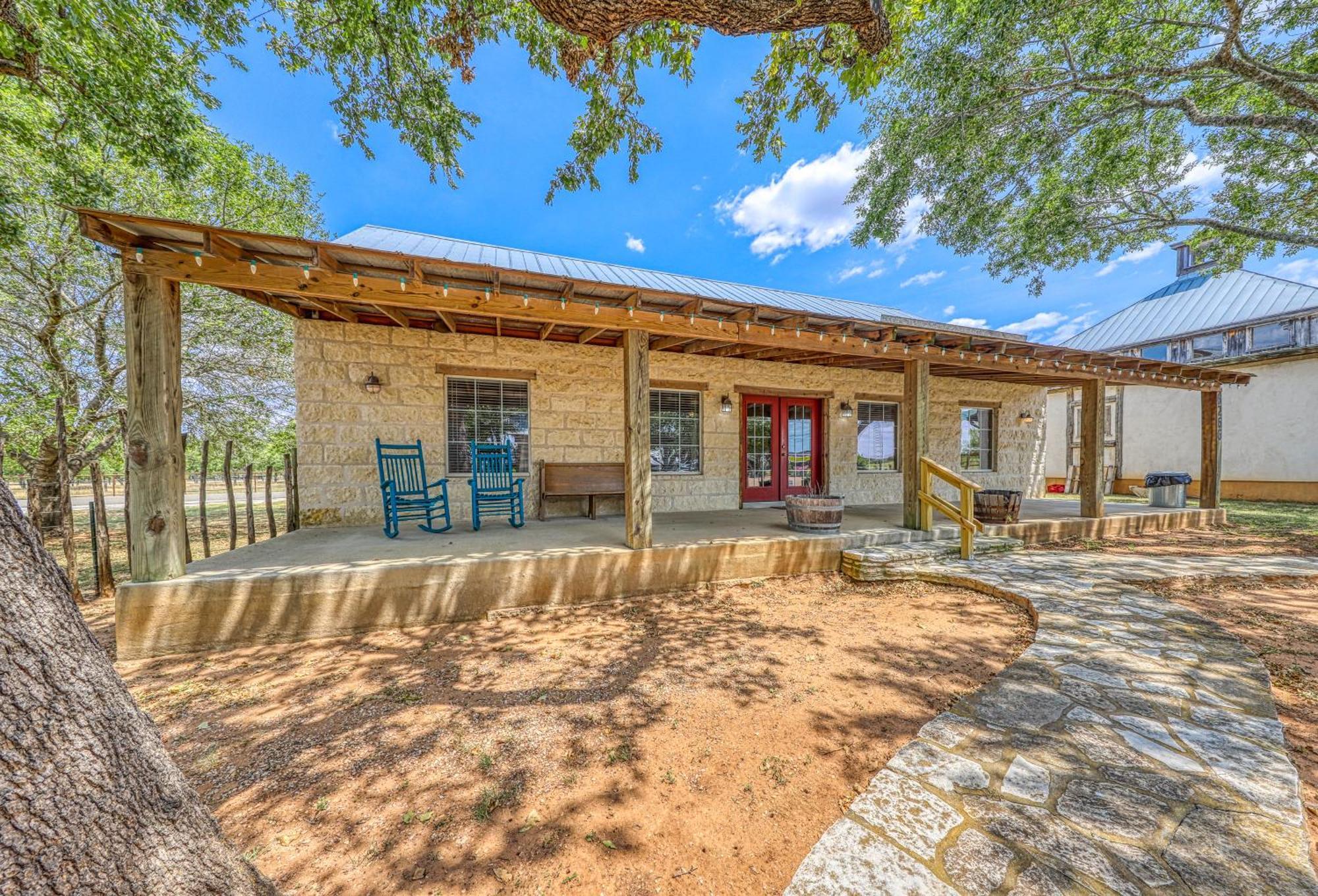 Apartamento Historic Rocky Hill Fredericksburg Habitación foto