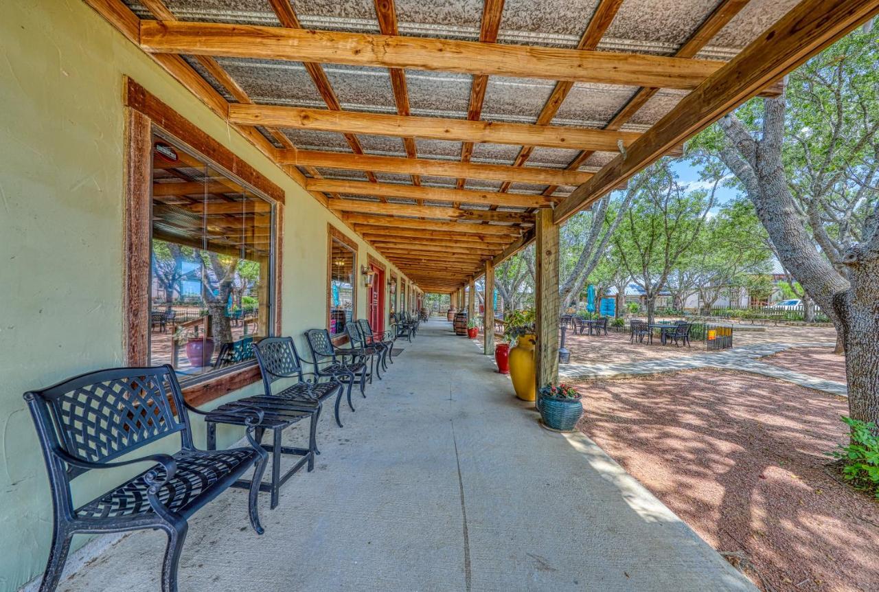 Apartamento Historic Rocky Hill Fredericksburg Exterior foto